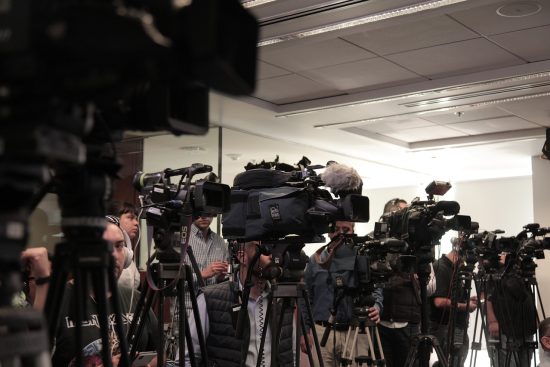 erfahren sie, wie sie durch effektives interviewen wertvolle erkenntnisse gewinnen und die besten talente für ihr unternehmen identifizieren können.