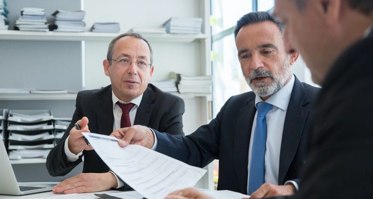 inspirierendes leadership: entdecken sie die schlüsselkompetenzen und strategien, um als führungskraft zu wachsen und ihr team zu höchstleistungen zu motivieren.