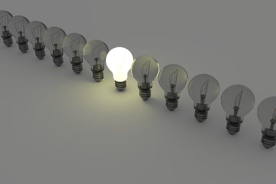 entdecken sie effektive team-building-aktivitäten, die den zusammenhalt stärken, die kommunikation verbessern und das vertrauen innerhalb ihres teams fördern. erleben sie unvergessliche herausforderungen, die ihre mitarbeiter zusammenschweißen und den teamgeist entfachen!